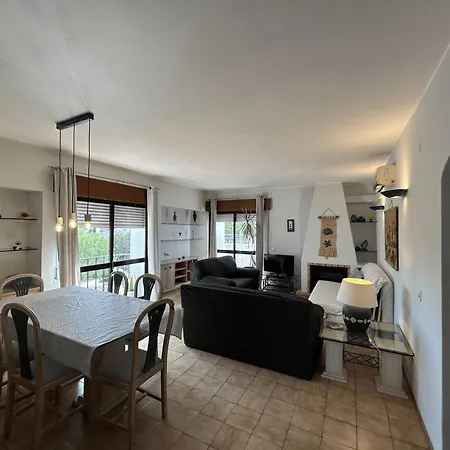 Apartamento A11 - 800m Da *